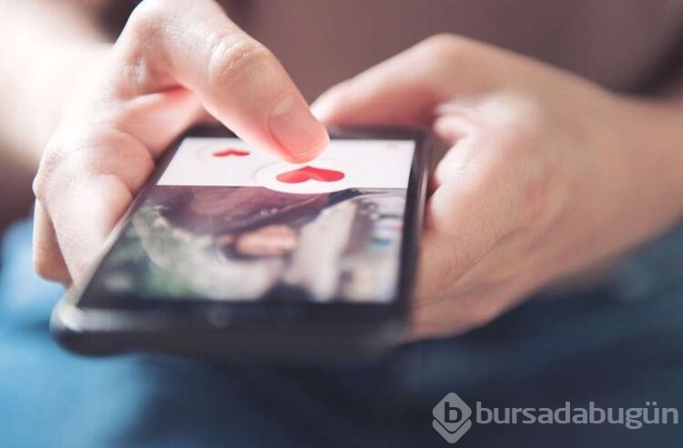 Göz teması kurun ve harekete geçin! Hoşlandığınız kişiyi etkileyin