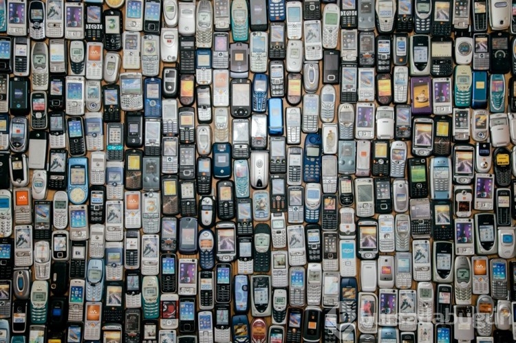 Evinizde eski cep telefonu var mı?