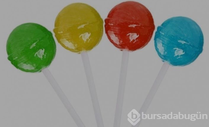Lolipop çubuklarında neden delik var? 