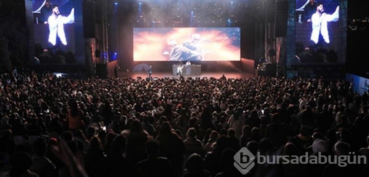 Eypio, Burak Bulut ve Kurtuluş Kuş ile Kuruçeşme'de haraketli gece
