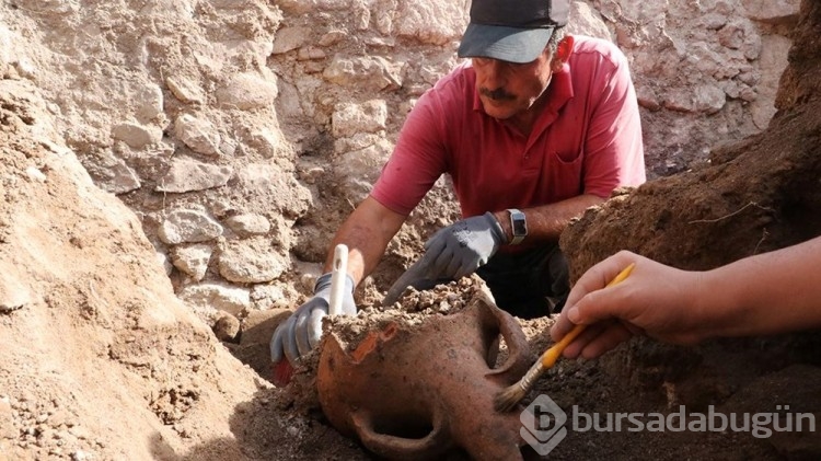Antiocheia Antik Kenti'nde Roma dönemine ait odalar ve sunu kapları bulundu
