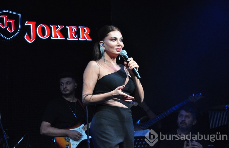 Ebru Yaşar'dan Bursa'da müzik dolu gece