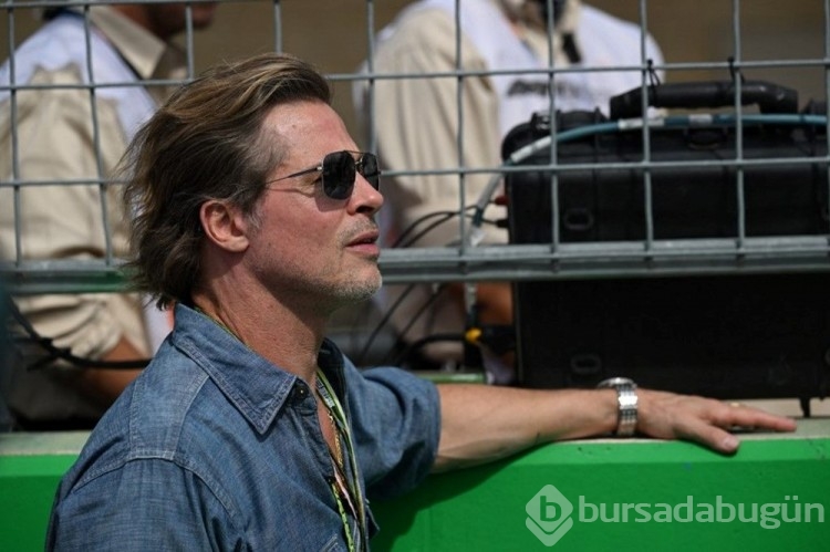 Brad Pitt'ten canlı yayında Formula 1 muhabirine kötü muamele