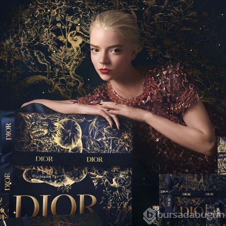 Anya Taylor-Joy Dior'un Noel kampanyasında