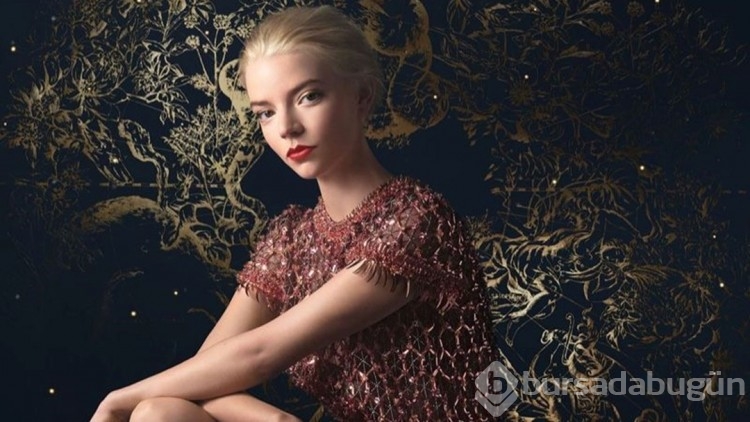 Anya Taylor-Joy Dior'un Noel kampanyasında
