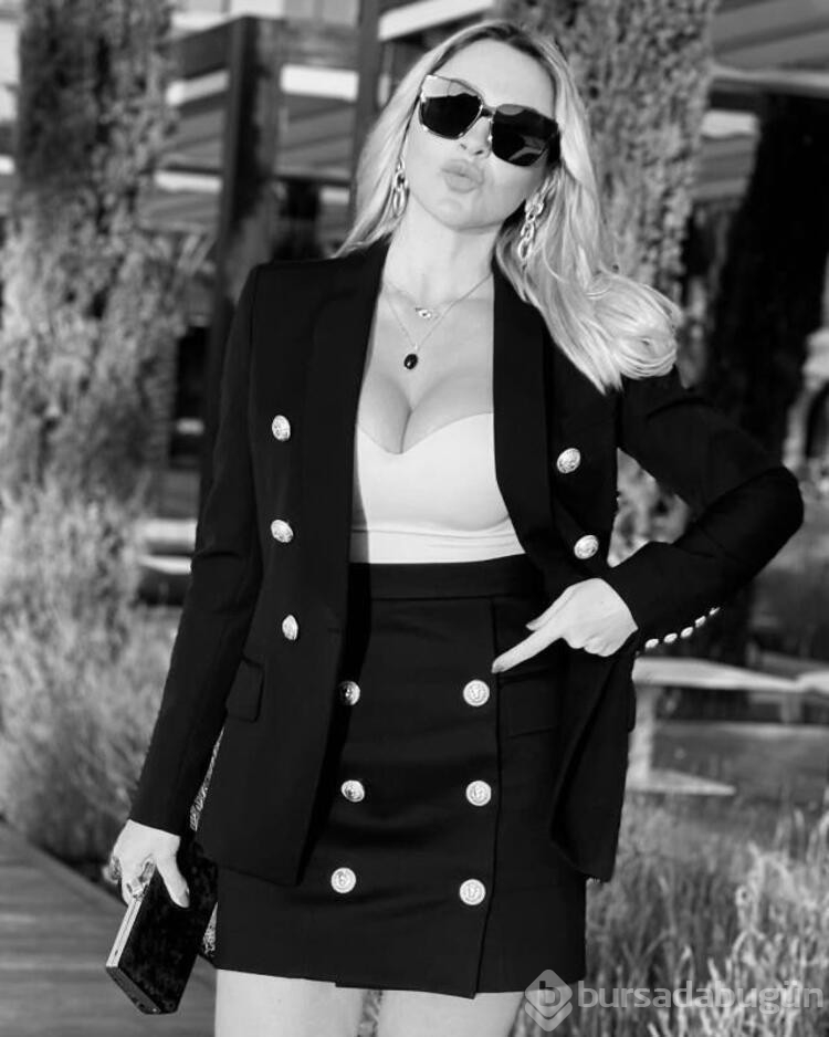 Hadise'den bornozlu paylaşım