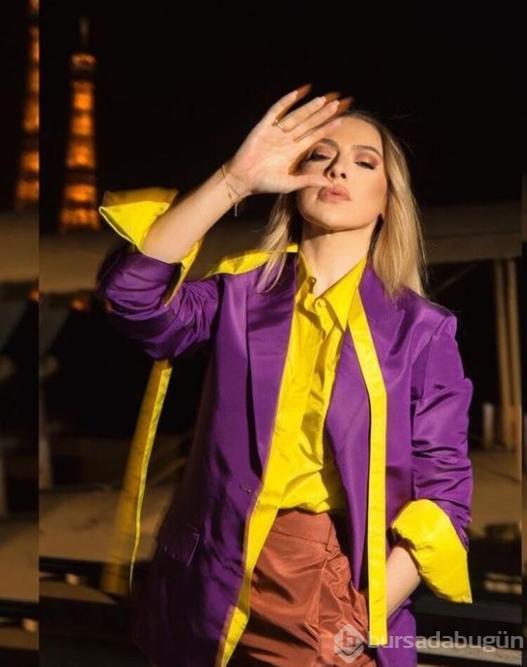 Hadise'den bornozlu paylaşım