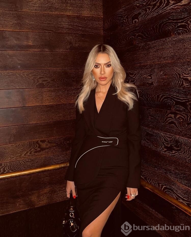 Hadise'den bornozlu paylaşım