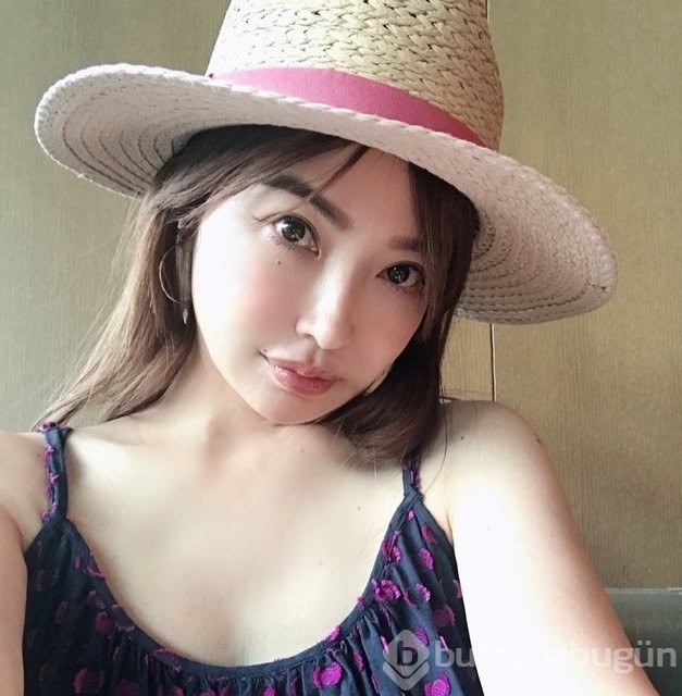 Japon model Risa Hirako gençliğin sırrını buldu