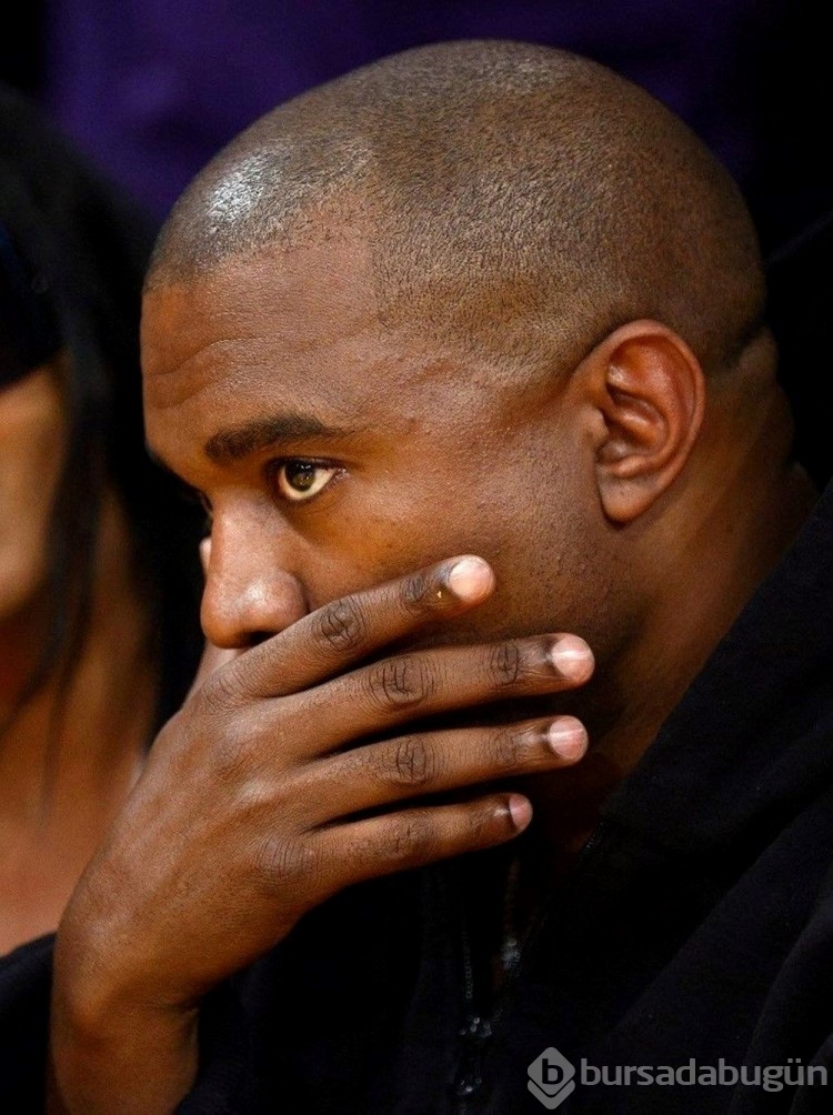 Kanye West izinsiz girdiği markanın binasından zorla çıkarıldı