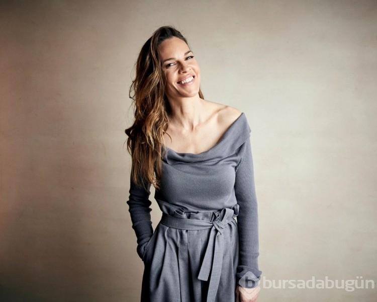İkiz bebek bekleyen Hilary Swank hamileliğini anlattı