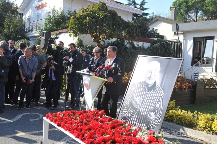 Halit Kıvanç son yolculuğuna uğurlanıyor