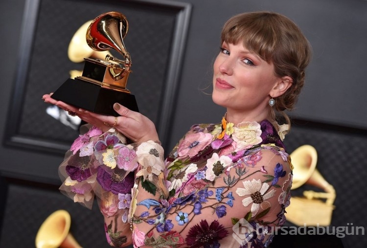 Taylor Swift tepki çeken klibinde değişiklik yaptı