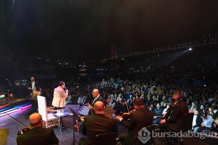 İbrahim Tatlıses, Paraf Kuruçeşme Açıkhava sahnesini fethetti