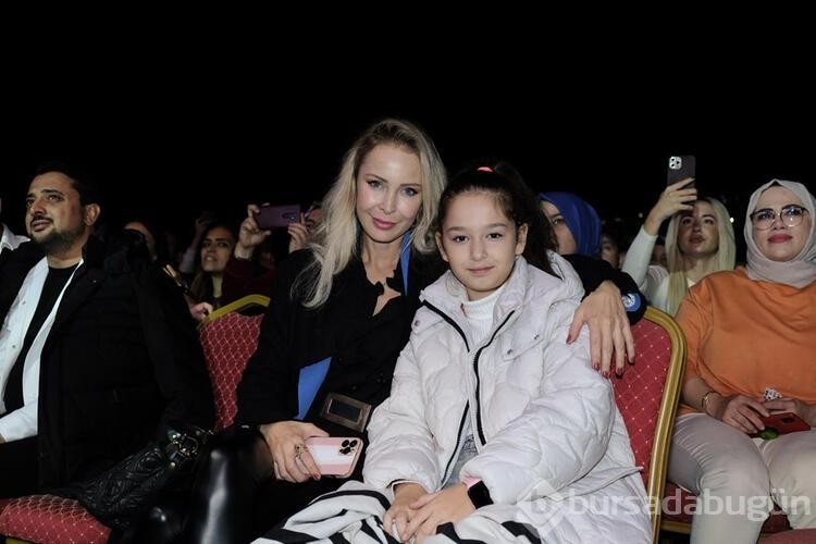 İbrahim Tatlıses, Paraf Kuruçeşme Açıkhava sahnesini fethetti