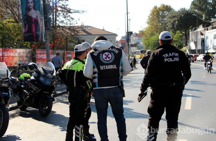 Scooter sürücüleri durduruldu, tek tek ceza kesildi!