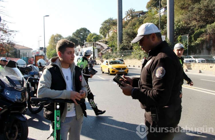 Scooter sürücüleri durduruldu, tek tek ceza kesildi!