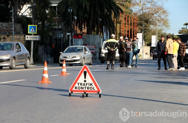 Scooter sürücüleri durduruldu, tek tek ceza kesildi!