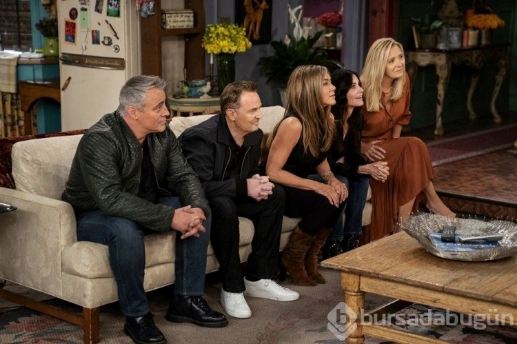Meslektaşı Keanu Reeves'i hedef alan Friends yıldızı Matthew Perry'den özür
