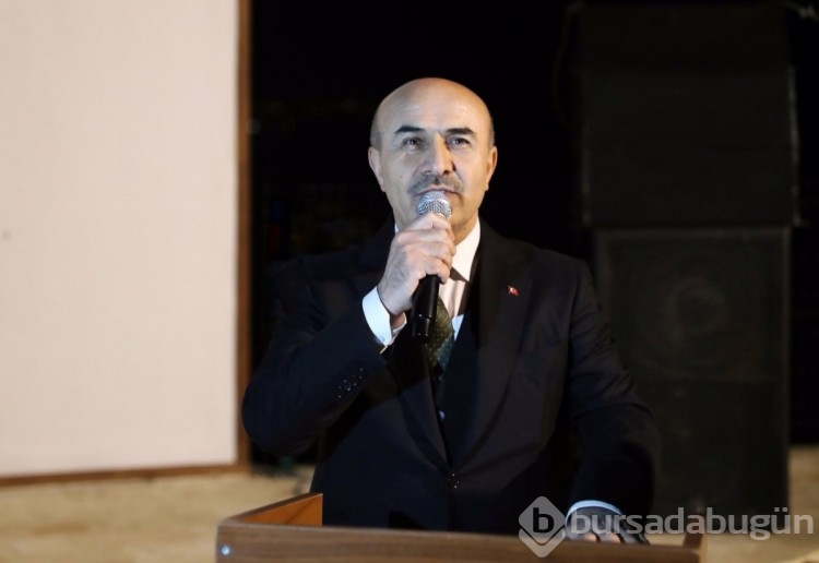 Türkan Şoray Mardin'de hayranlarıyla film izledi