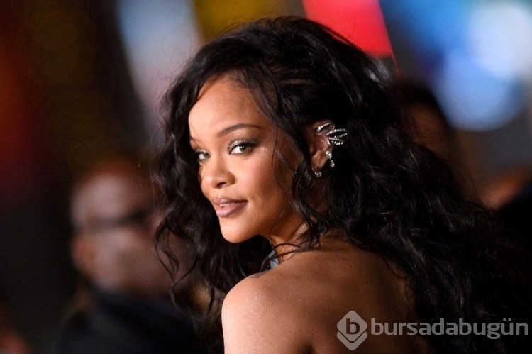 Rihanna beş yıl sonra müzik dünyasına döndü