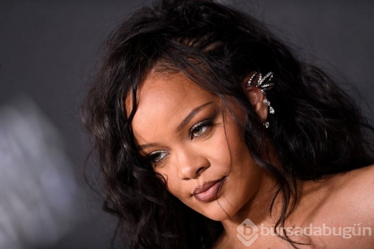 Rihanna beş yıl sonra müzik dünyasına döndü