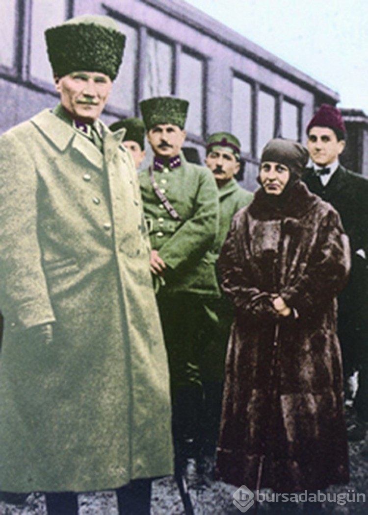 TSK'dan renkli Atatürk fotoğrafları
