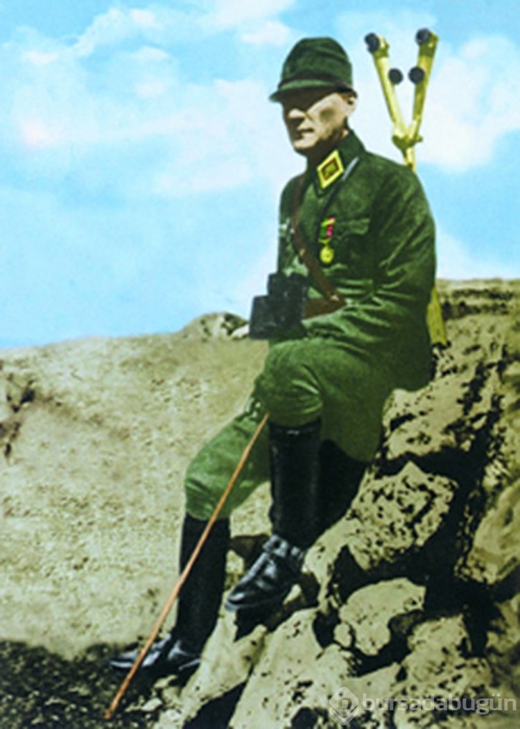 TSK'dan renkli Atatürk fotoğrafları
