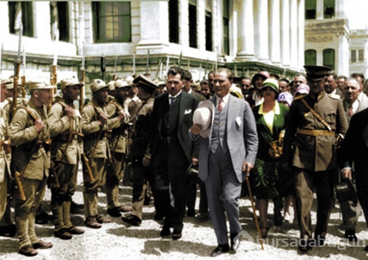 TSK'dan renkli Atatürk fotoğrafları
