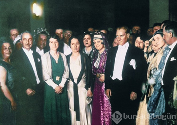 TSK'dan renkli Atatürk fotoğrafları
