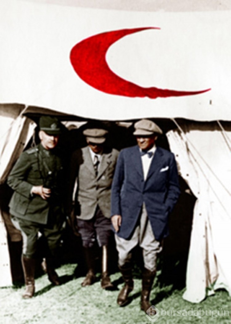 TSK'dan renkli Atatürk fotoğrafları
