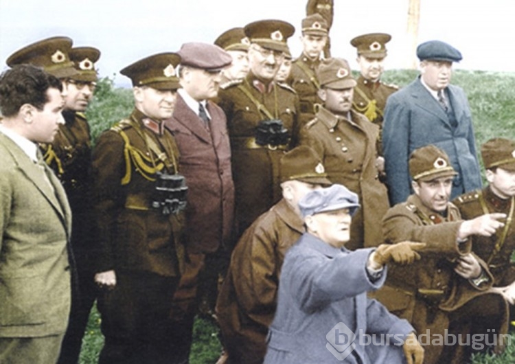 TSK'dan renkli Atatürk fotoğrafları

