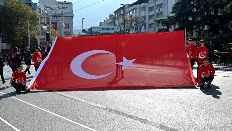 Bursa'da 29 Ekin coşkusu
