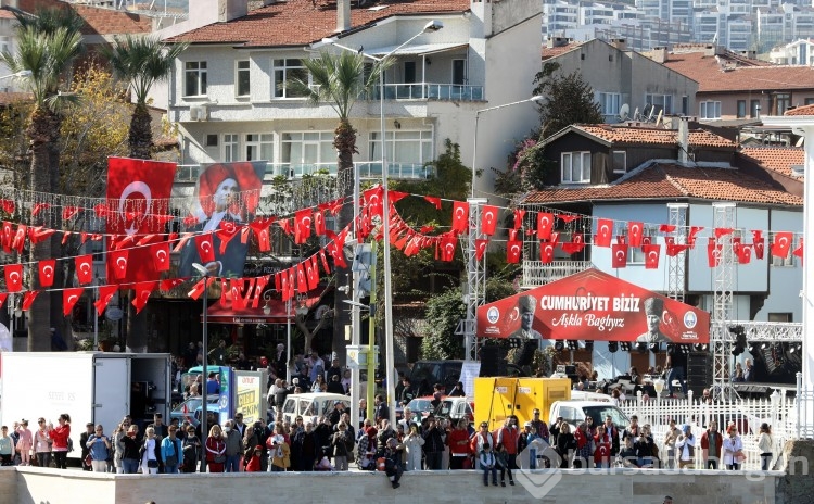 Bursa'da 29 Ekin coşkusu
