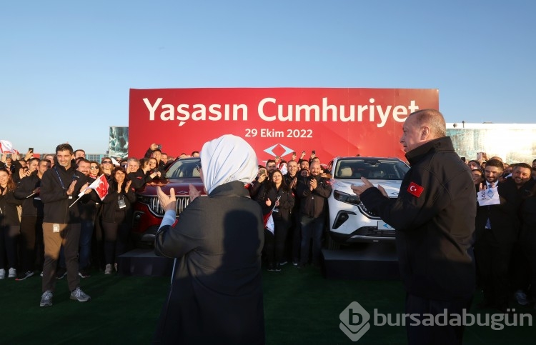 Erdoğan Togg'un test sürüşünü yaptı