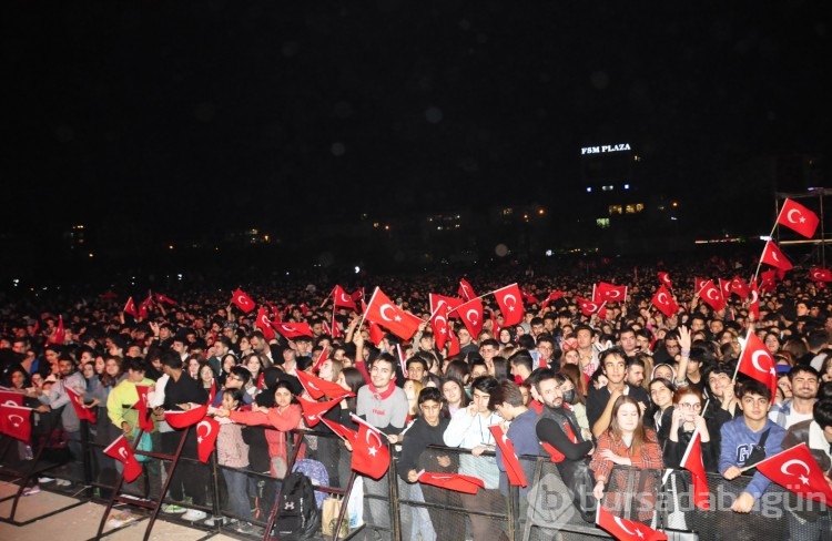 Bursa Nilüfer'de 29 Ekim Cumhuriyet Bayramı coşkuyla kutlandı