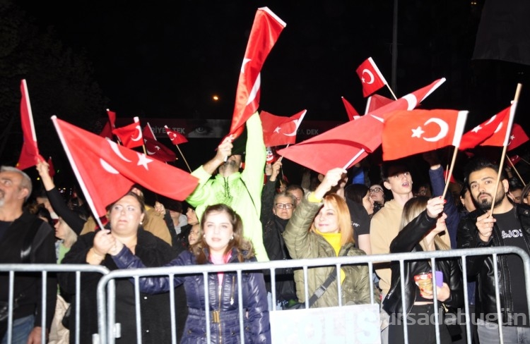 Bursa Nilüfer'de 29 Ekim Cumhuriyet Bayramı coşkuyla kutlandı