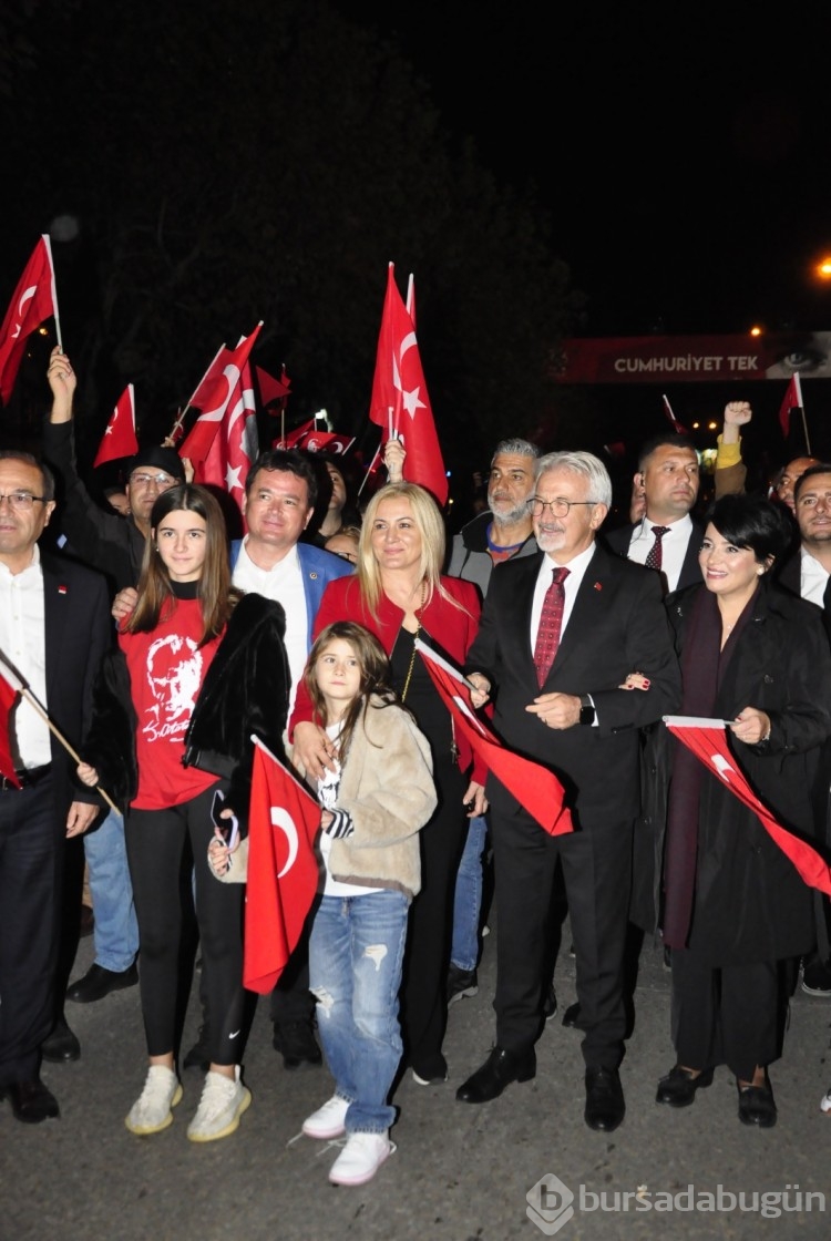 Bursa Nilüfer'de 29 Ekim Cumhuriyet Bayramı coşkuyla kutlandı