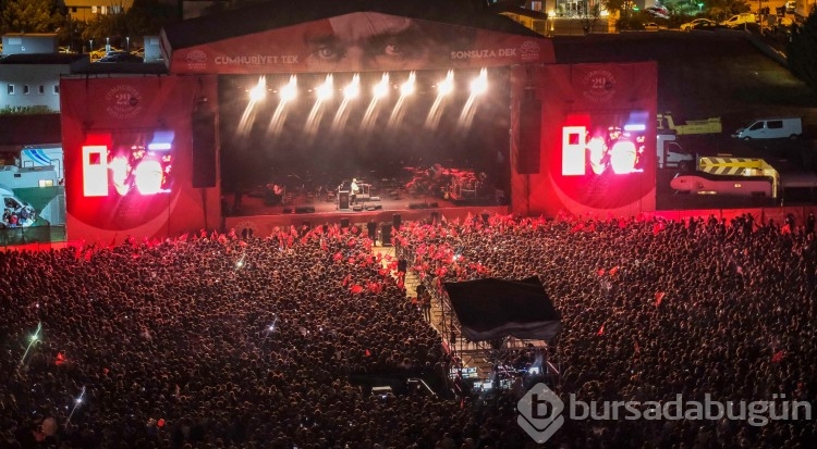 Bursa Nilüfer'de 29 Ekim Cumhuriyet Bayramı coşkuyla kutlandı