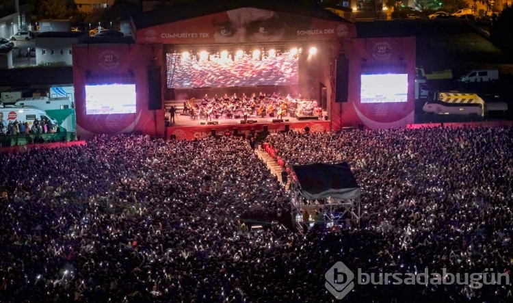 Bursa Nilüfer'de 29 Ekim Cumhuriyet Bayramı coşkuyla kutlandı