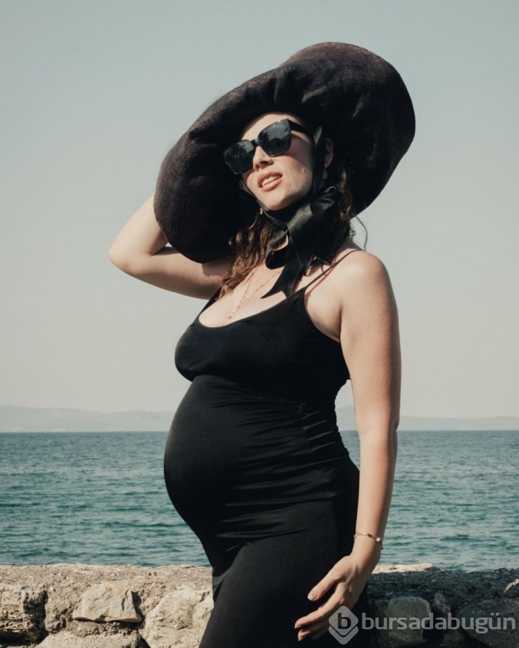 Demet Evgar'dan annelik yorumu
