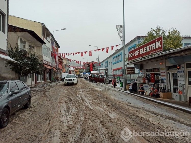 Posof vadisi beyaza büründü