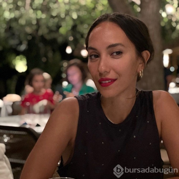 Çağatay Ulusoy ve Duygu Sarışın evleniyor