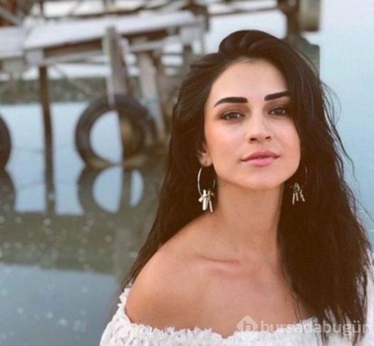 Fahriye Evcen'in görümcesi ünlü oyuncuyu gölgede bıraktı!
