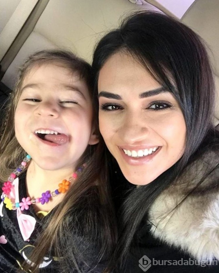 Fahriye Evcen'in görümcesi ünlü oyuncuyu gölgede bıraktı!
