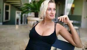 Didem Soydan'dan ayna pozu
