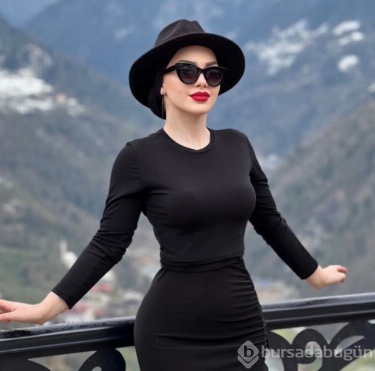 Fenomen Esra Rabia Ünal'ın dar kıyafetleri tartışma yarattı