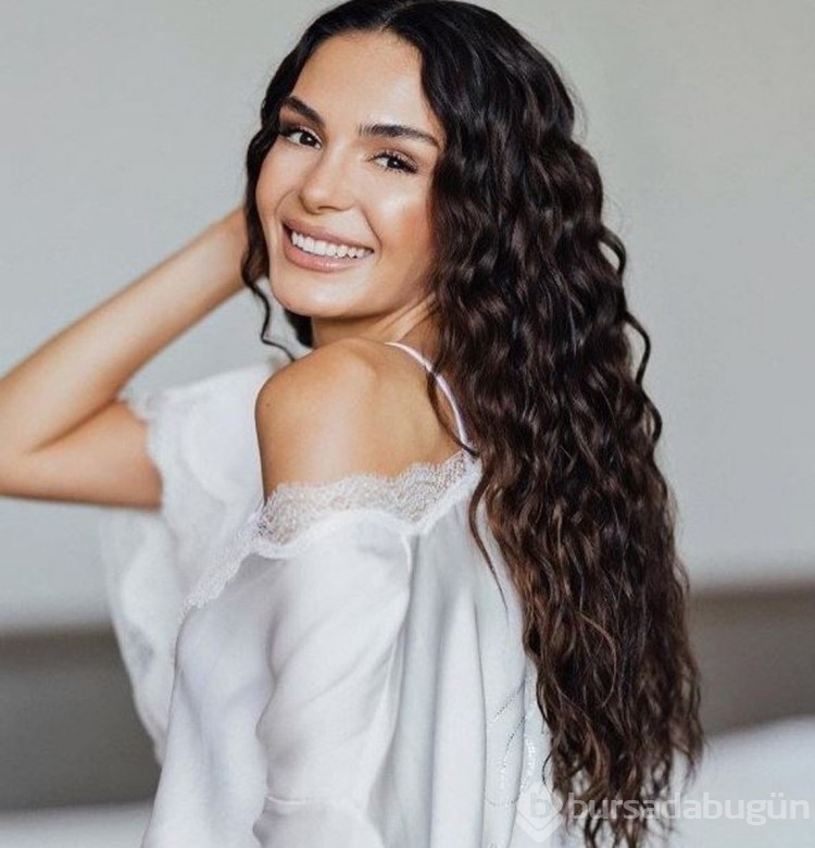 Ebru Şahin'in ev paylaşımı olay oldu!