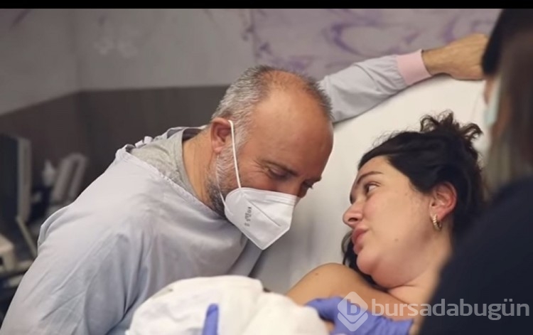 Bergüzar Korel kızı Leyla'nın doğumundan video paylaştı