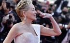 Sharon Stone hayranlarına seslendi